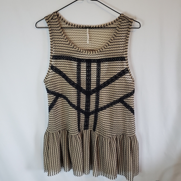 Free People Tops - Free people beige and black mesh babydoll peplum